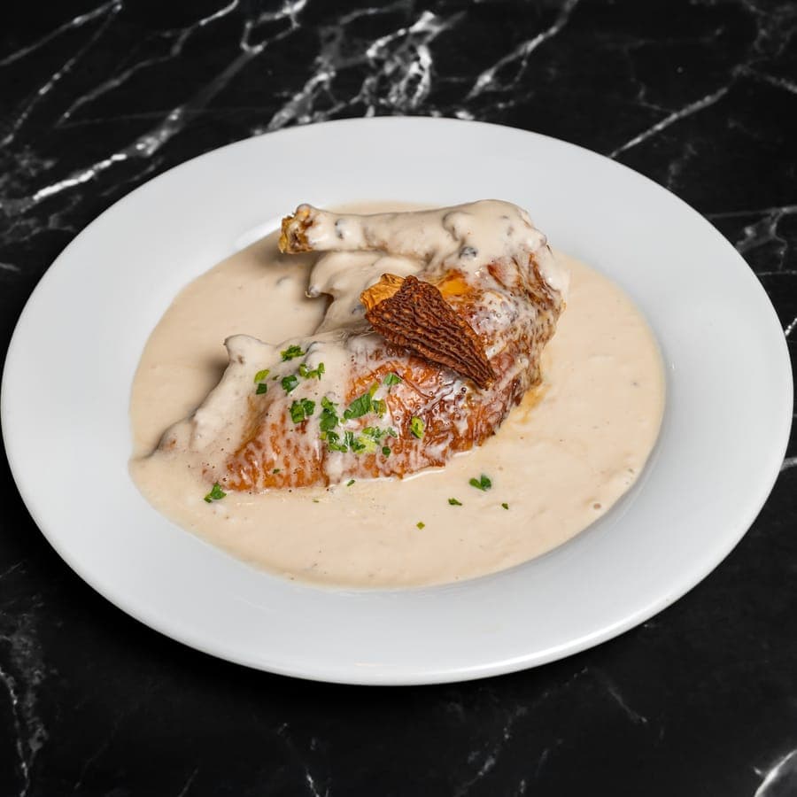 Poulet à la crème et aux champignons